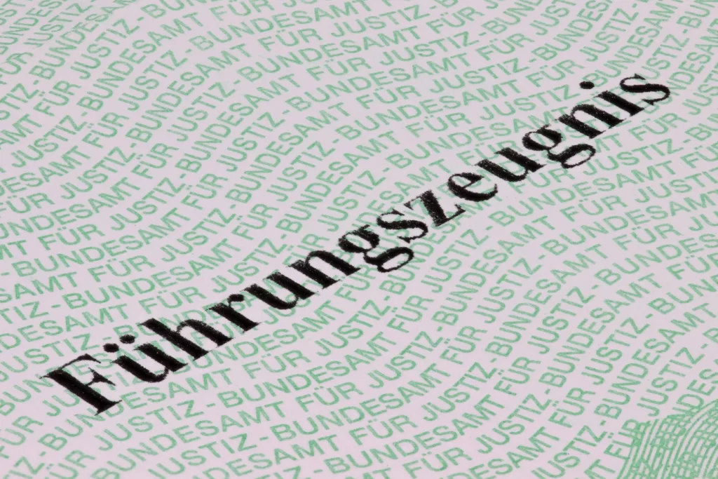 Das Führungszeugnis ist besonders wichtig, wenn Sie mit Minderjährigen arbeiten.