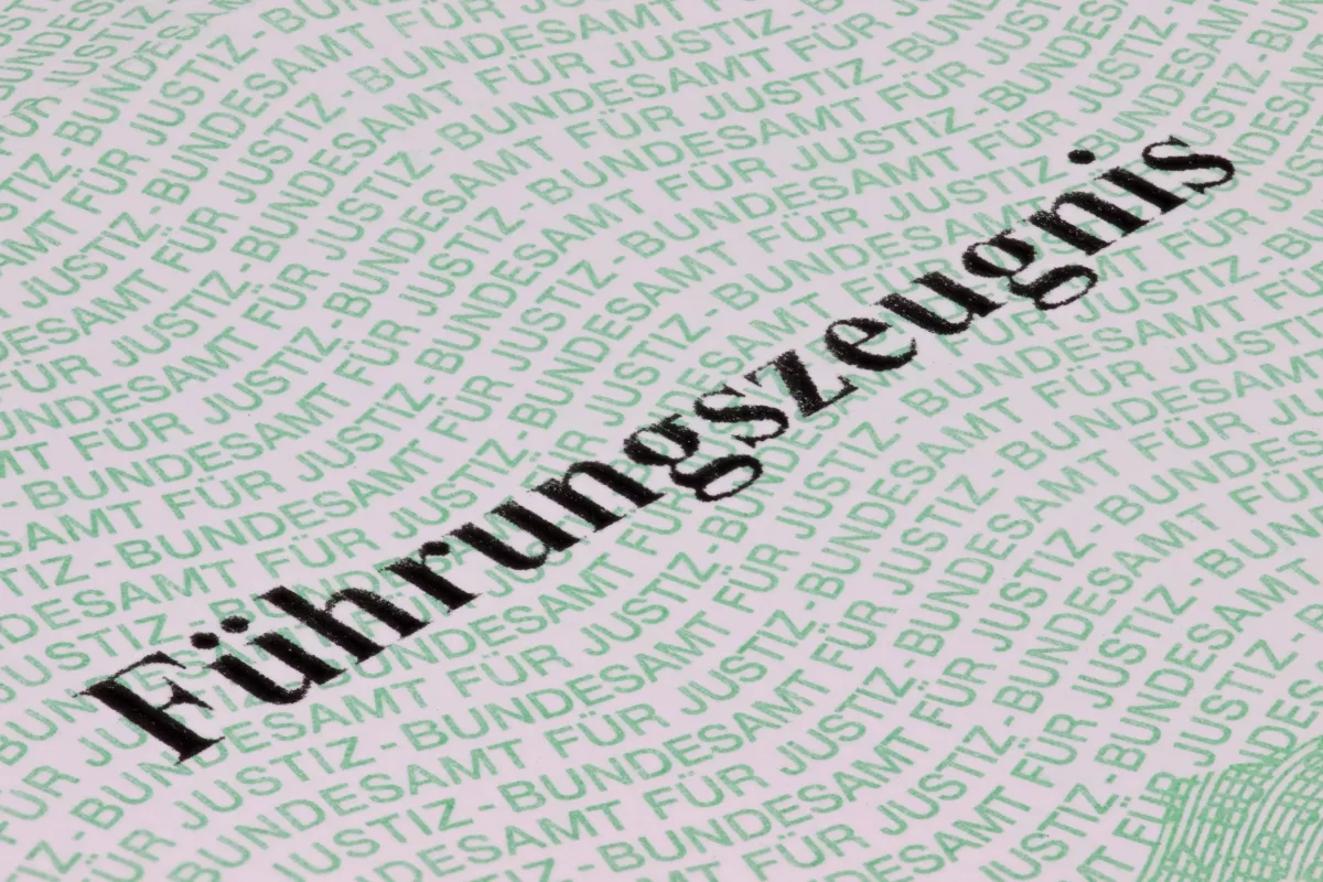 Das Führungszeugnis ist besonders wichtig, wenn Sie mit Minderjährigen arbeiten.