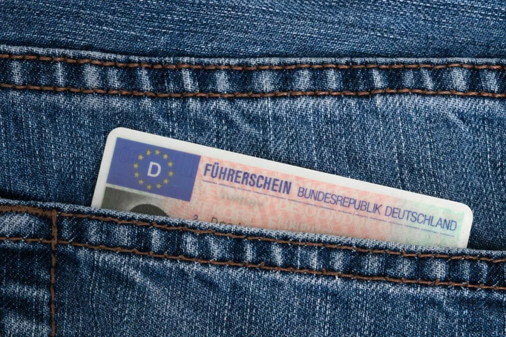 Der digitale Führerschein als Ergänzung zum Kartenformat