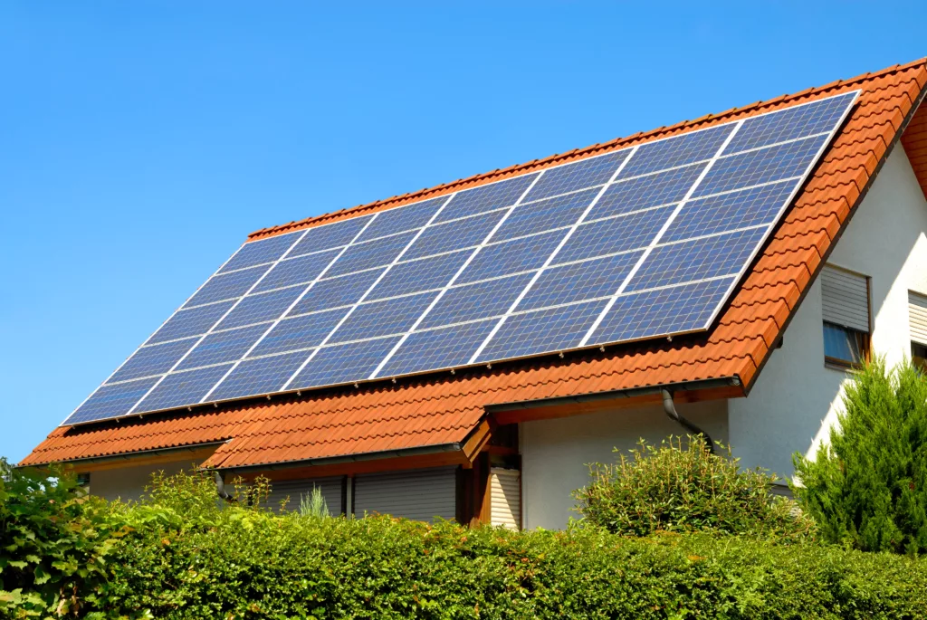 In den meisten Fällen können Sie Ihre Solaranlage ohne Baugenehmigung installieren.