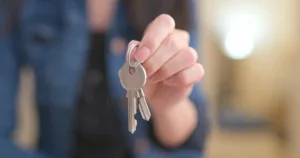 Den Euroschlüssel beantragen und Zugang zu vielen Gebäuden erhalten