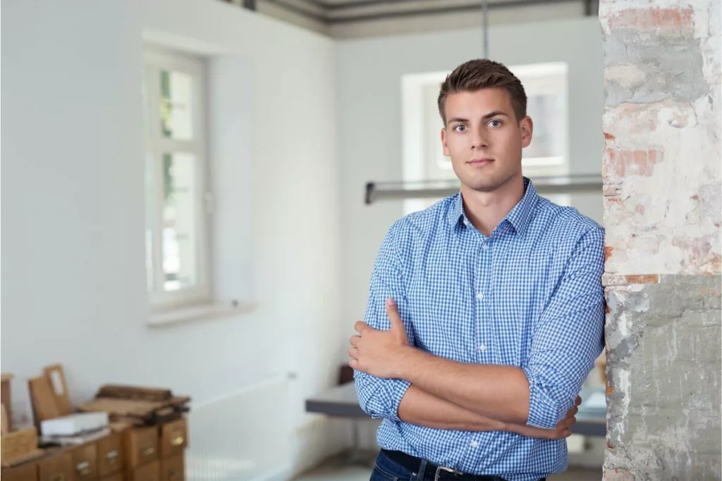 Für Selbstständige ist die Förderung des KOMPASS-Programms einmal jede 12 Monate verfügbar.